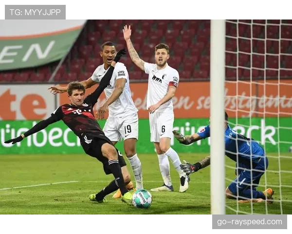 突发：萨勒尼塔纳主帅在比赛中被红牌罚上看台